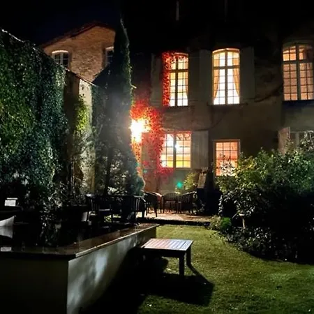 Nocleg ze śniadaniem Le Clos De La Cathedrale