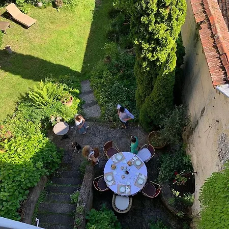 Bed and Breakfast Le Clos De La Cathedrale 3*