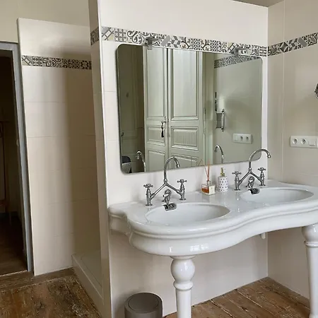 De Charme Le Clos De La Cathedrale En Sud Gironde Bed & Breakfast Bazas