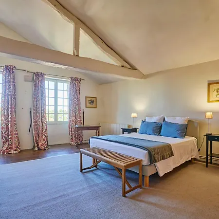 De Charme Le Clos De La Cathedrale En Sud Gironde Bed & Breakfast 3*