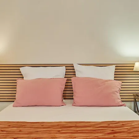 Bed & Breakfast De Charme Le Clos De La Cathedrale En Sud Gironde 3*