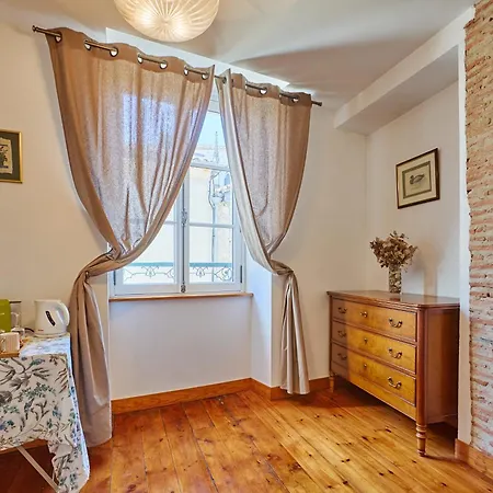 Bed & Breakfast De Charme Le Clos De La Cathedrale En Sud Gironde