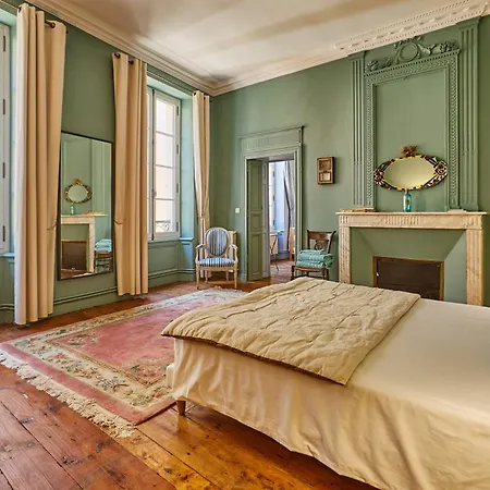 De Charme Le Clos De La Cathedrale En Sud Gironde Bed & Breakfast 3*