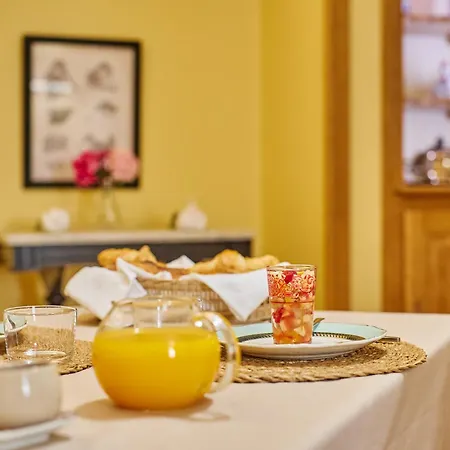 Bed & Breakfast De Charme Le Clos De La Cathedrale En Sud Gironde 3*