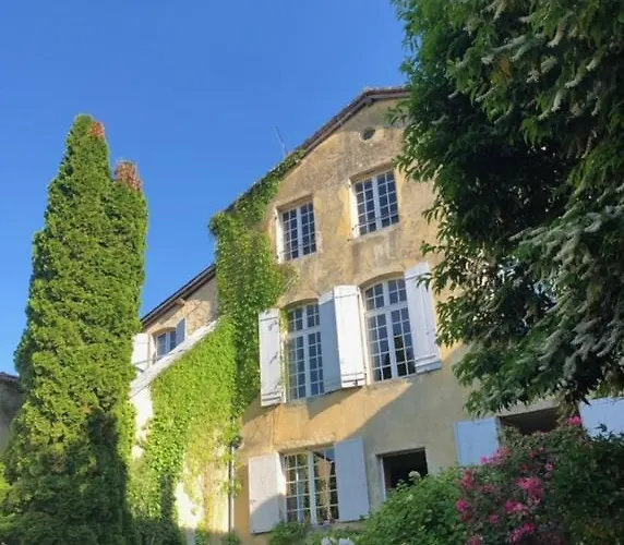 Le Clos De La Cathedrale فندق مبيت وإفطار 3*