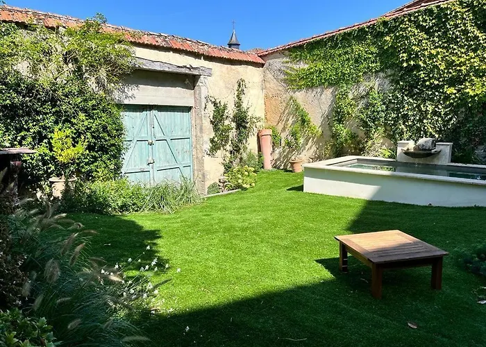 فندق مبيت وإفطار Le Clos De La Cathedrale بازاس