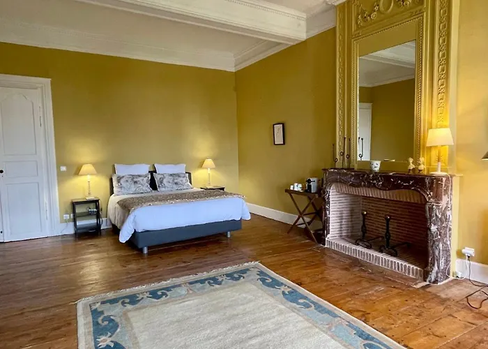 Le Clos De La Cathedrale فندق مبيت وإفطار