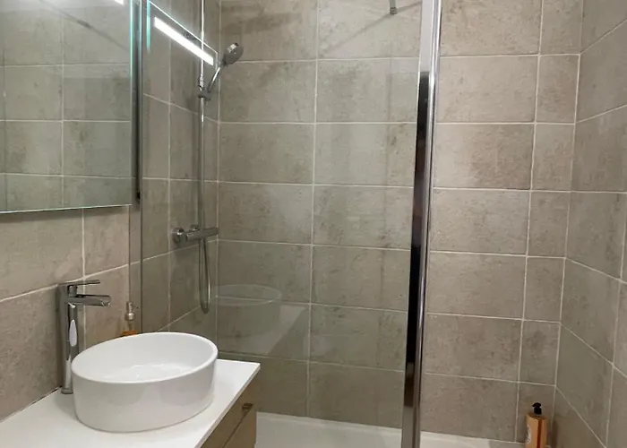 Le Clos De La Cathedrale فندق مبيت وإفطار 3*